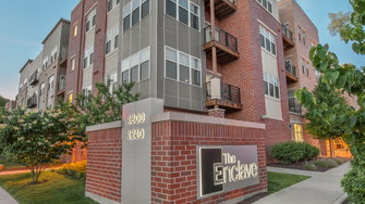 Enclave Luxury Apartments - Wauwatosa, WI
