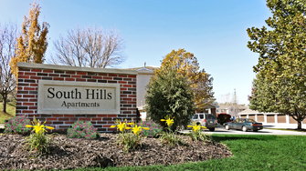 South Hills Apartments - Bellevue, NE