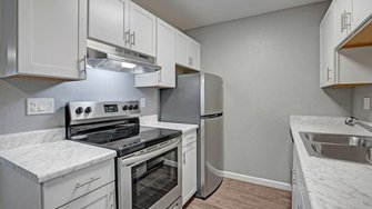 The Henley Apartment Homes - Suisun City, CA