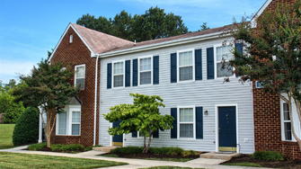 Rohoic Wood Apartments and Townhomes - Petersburg, VA