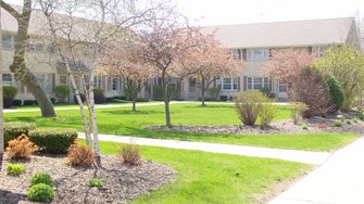 Whitefish Bay Town Houses - Milwaukee, WI