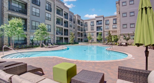 The Enclave at Brookside Apartments - 18 Reviews | Tulsa, OK Apartments