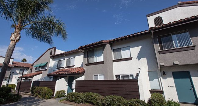 Portofino Townhomes 55 Reviews Wilmington, CA