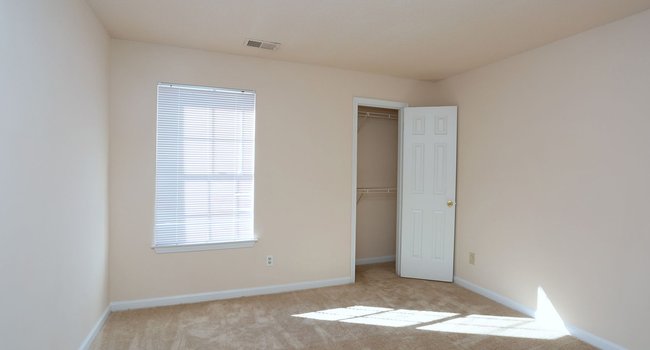 Park at Tara Lake - 41 Reviews | Jonesboro, GA Apartments for Rent | ApartmentRatings©