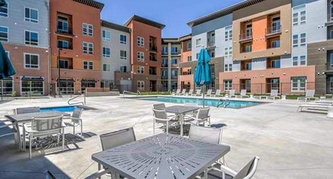 Novi at Jordan Valley Station Apartments - 114 Reviews | West Jordan