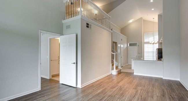 The Estates at Park Avenue - 167 Reviews | Orlando, FL Apartments for Rent | ApartmentRatings©