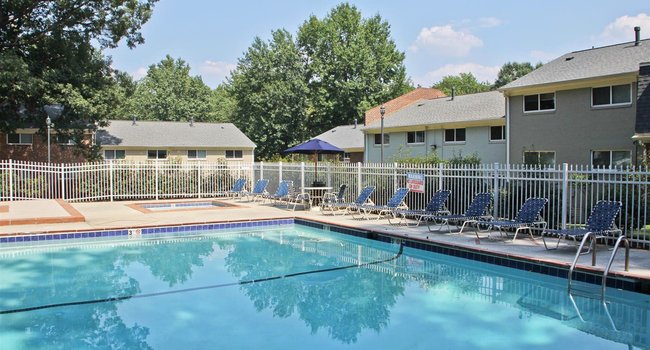 Country Club Apartments - 99 Reviews | Williamsburg, VA  