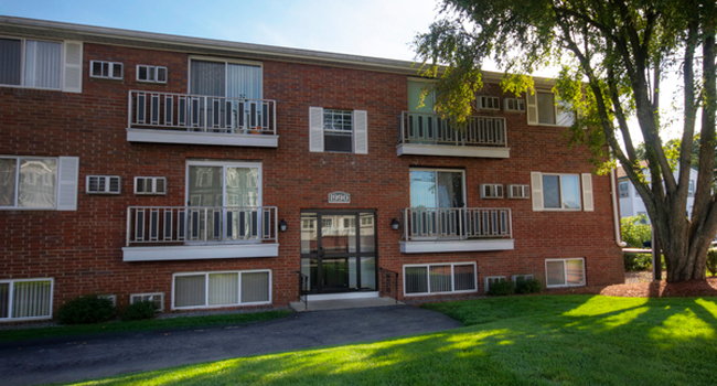 Imperial Gardens Apartments 97 Reviews Lowell Ma