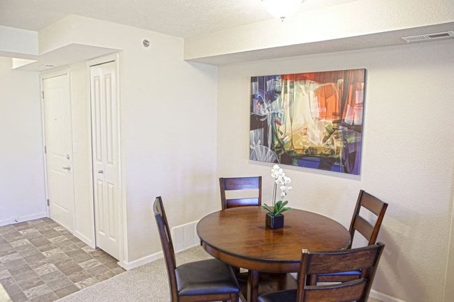 Andover Pointe Apartments - 1 Reviews | La Vista, NE Apartments for