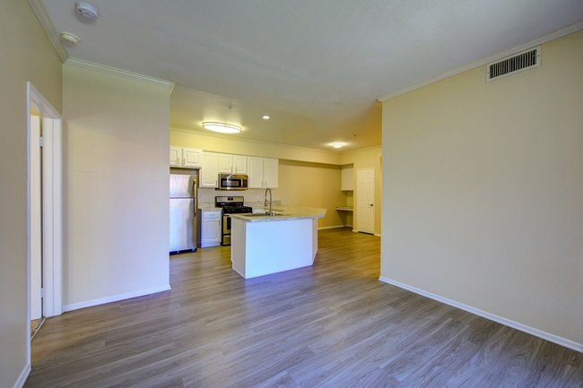 Estancia Apartment Homes - 94 Reviews | Riverside, CA Apartments for