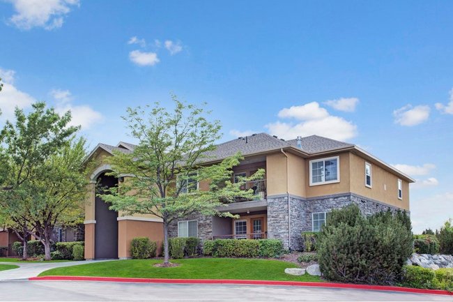 Legends at River Oaks - 117 Reviews | Sandy, UT Apartments for Rent