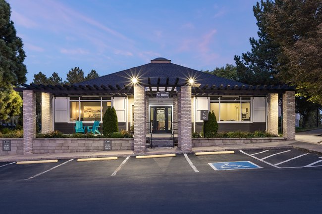 St Moritz Apartments - 69 Reviews | Lakewood, CO Apartments for Rent