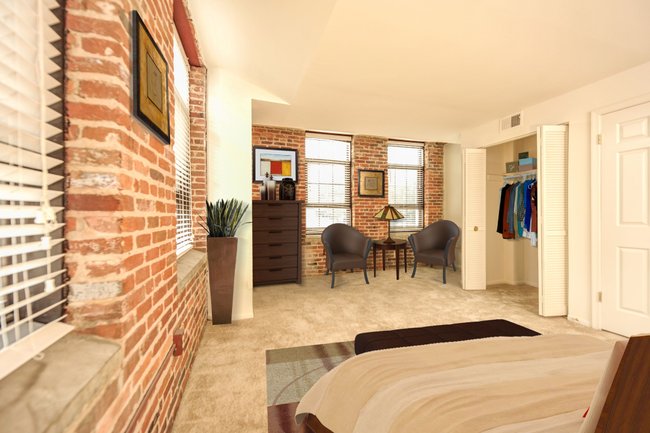 Thames Point Apartments 155 Reviews Baltimore Md For Manager Uploaded Photo Of Thames Point Apartments In Baltimore Md